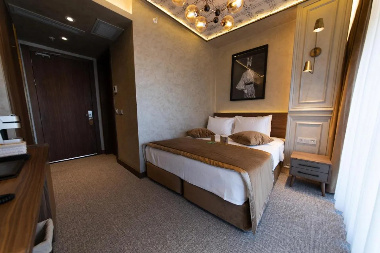 Tonight Hotel Port Istanbul 4*,